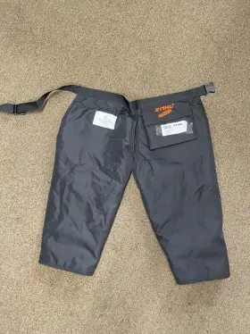 7010-884-0823 Stihl 886661162994 Woodcutter Function Zip Chaps 32 Inch 6-plybl