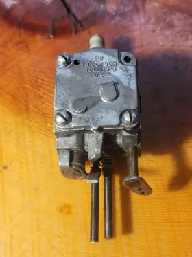 Hs-101a-513 Tillotson Carburetor Used Vintage Toledo Missing Side Cover/screw