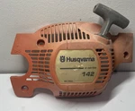 Husqvarna 530071968 Recoil Starter Assembly Chainsaw Part Oem Fits 137 & 142 Used. Price: $17.50.