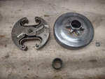 Oem Husqvarna Clutch Complete, Spur Style, .325X7, Models 350 340 353 450. E1-26 Used. Price: $12.75.